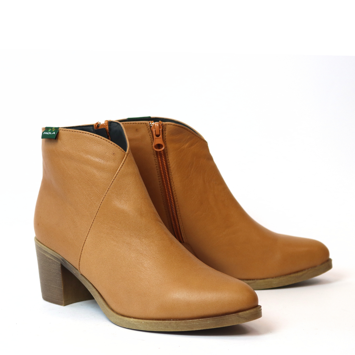 מגפוני עקב - מיכל