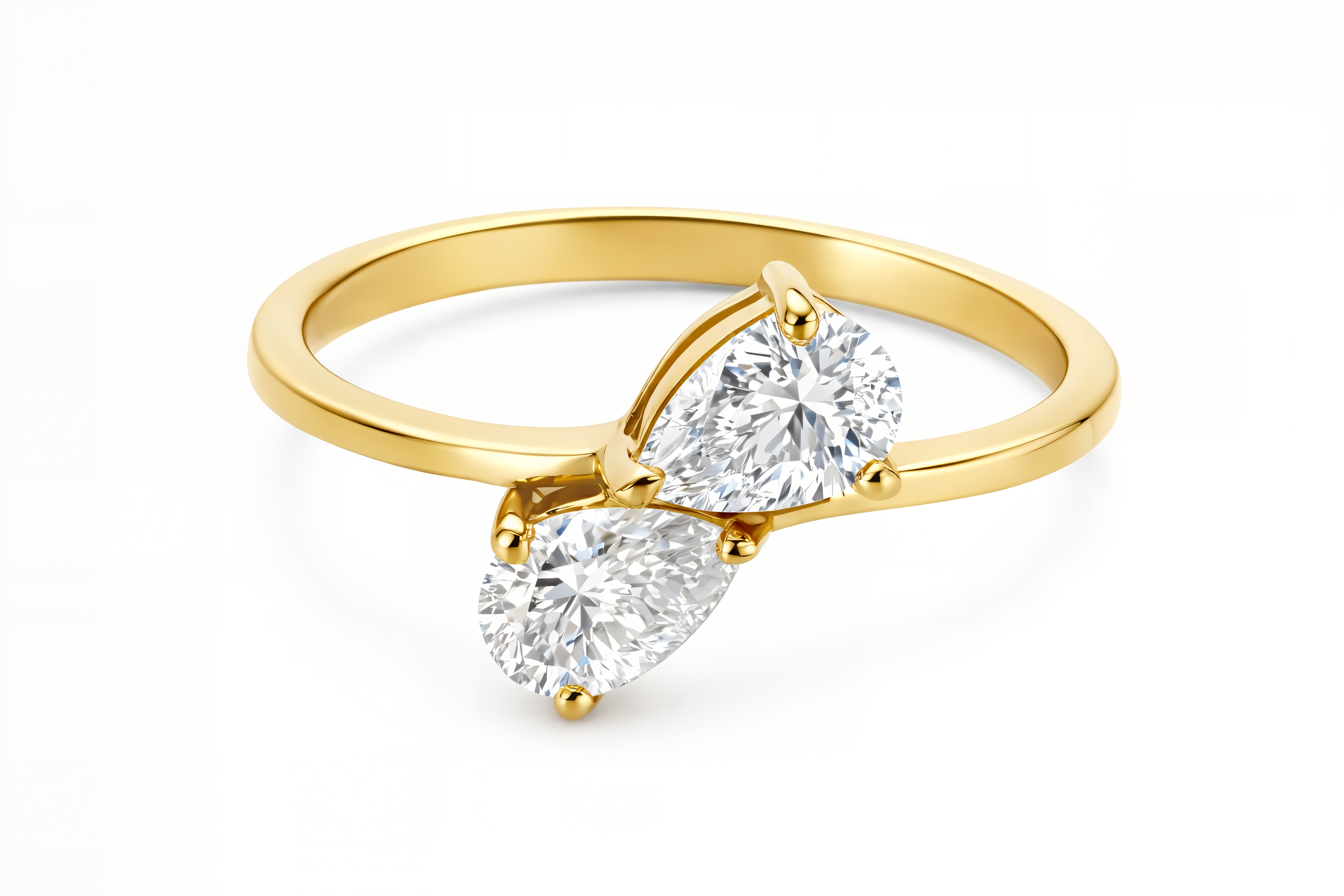 טבעת Apollo משובצת בשתי אבנים בחיתוך טיפה